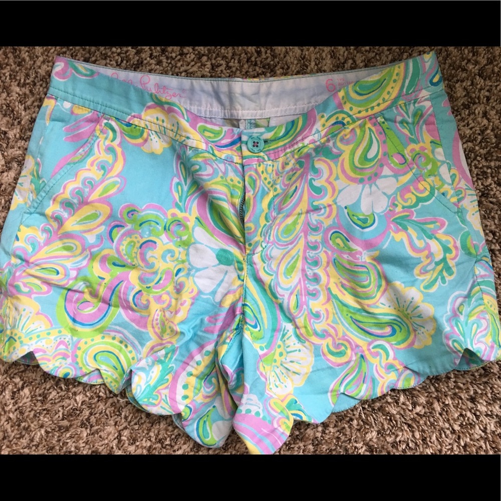 Lilly Pulitzer scallop shorts